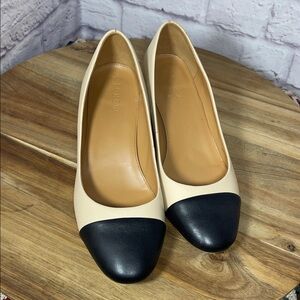 J. Crew Factory Women's Cap Toe Leather Cream and Black Pumps  Size 8.5
